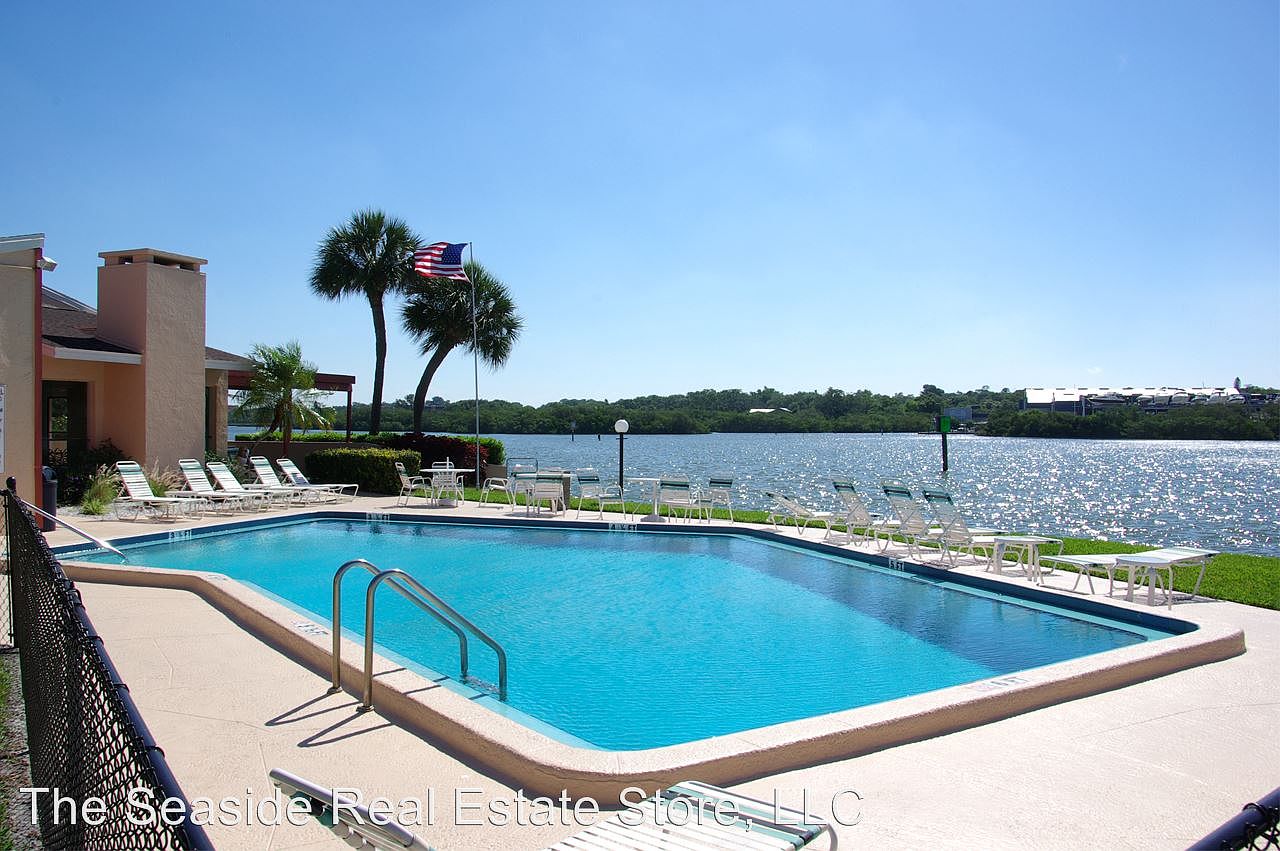 1 Windrush Blvd APT 103, Indian Rocks Beach, FL 33785 | Zillow