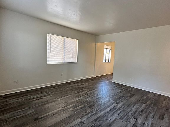 4th image of 813 S 47th St #A