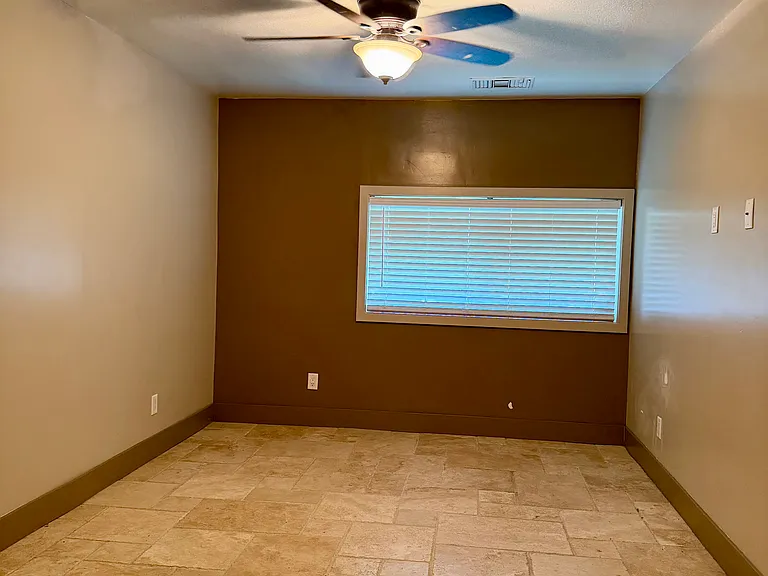 800 W Main St #2 — Photo 6