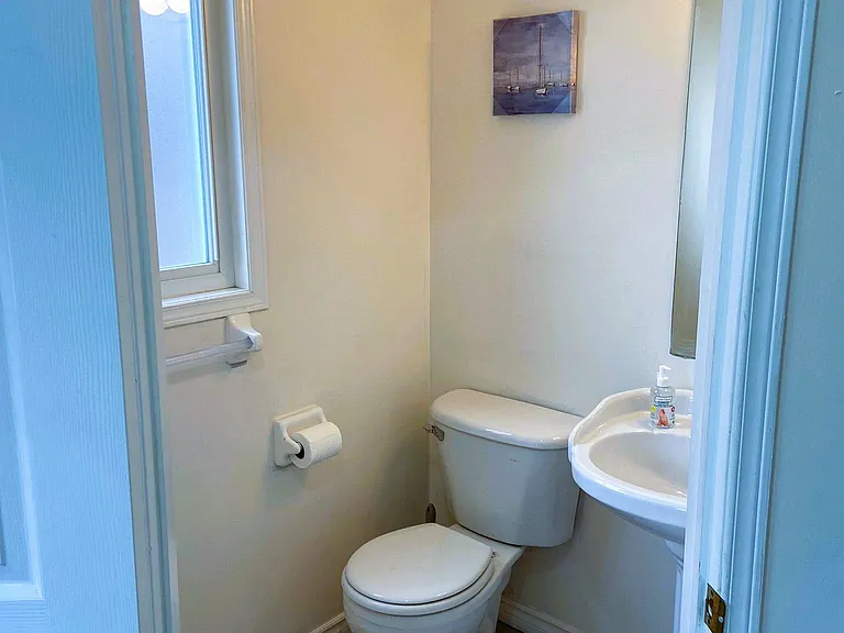 490 Activa Ave #UPPER — Photo 8