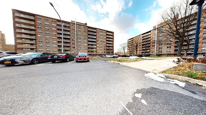 Sold by Remax Edge | media 23