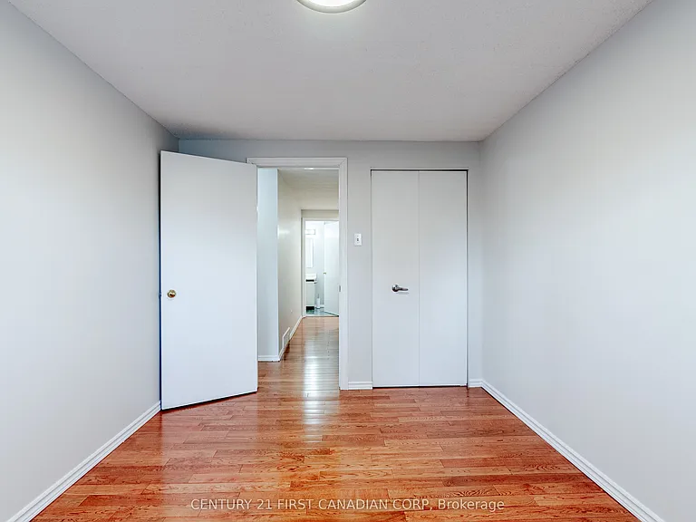 160 Conway Dr #7 — Photo 22