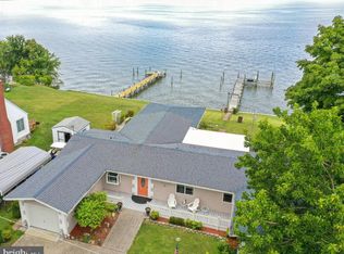 121 Riverview Cir, Colonial Beach, VA 22443