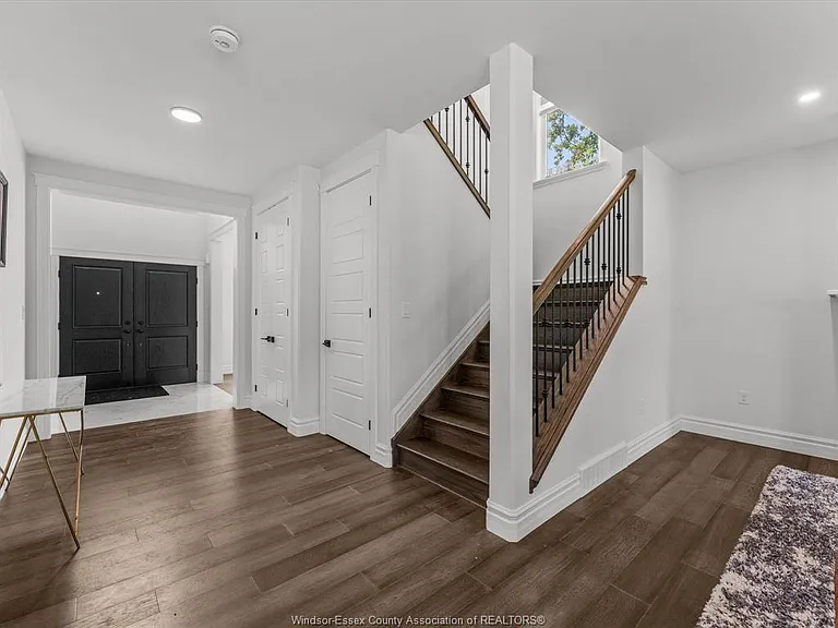 93 Belleview Dr — Photo 7