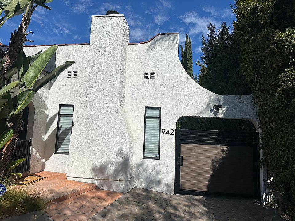Gate entrance to guest house /studio