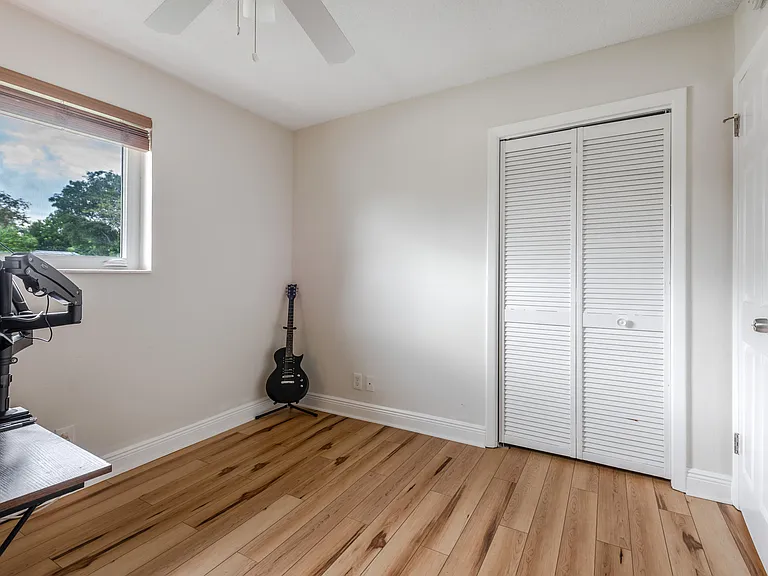4317 Applecrest Dr — Photo 16