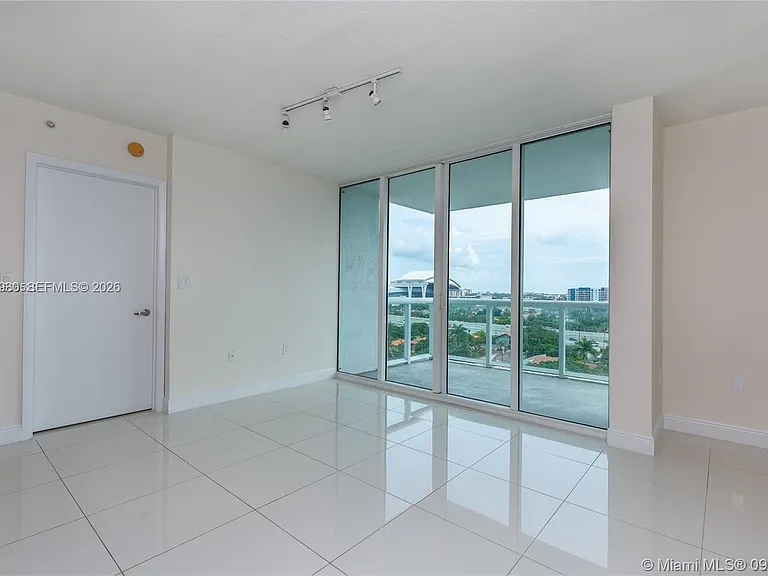 1871 NW South River Dr #902 — Photo 15