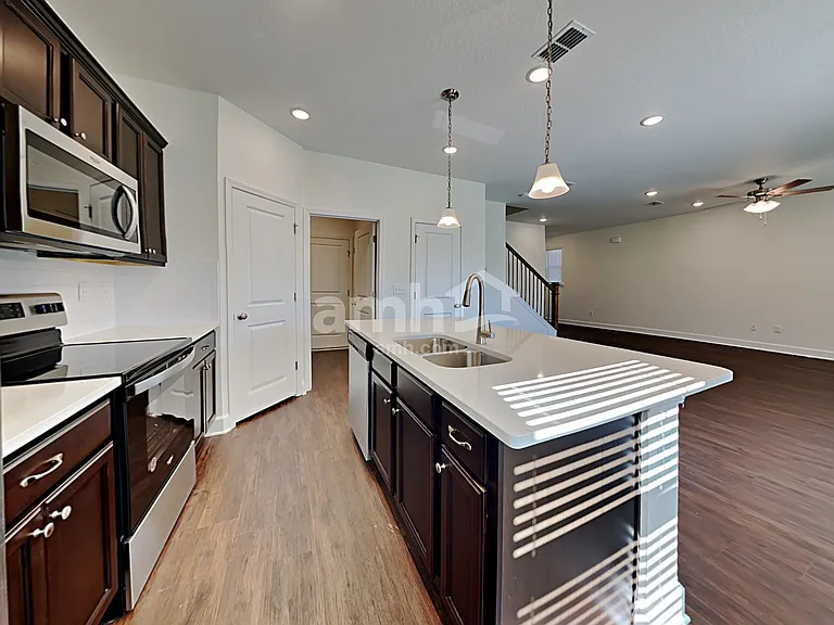 2653 Sunrise Landing Loop — Photo 3