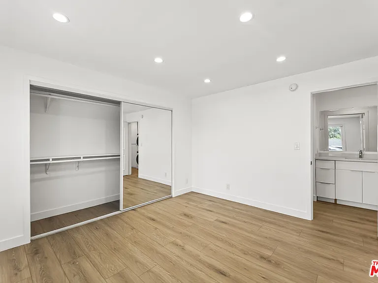 2901 4th St #212 — Photo 18