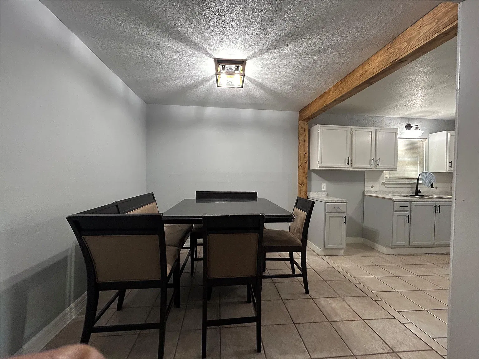 3 bed, 1.0 bath, 1583 sqft, $1,850 — Photo 4