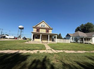 711 S Saunders Ave, Sutton, NE 68979
