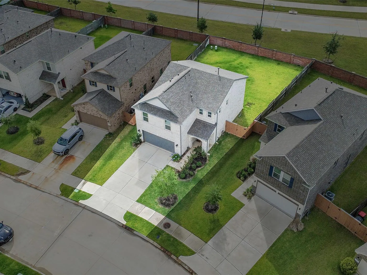 3 bed, 2.5 bath, 1860 sqft, $2,500 — Photo 4