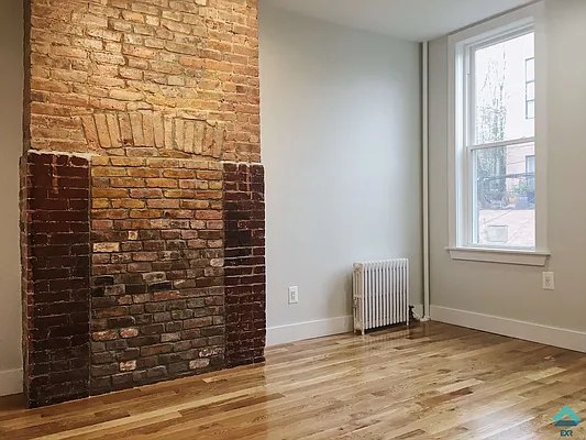 Rented by EXR | media 13