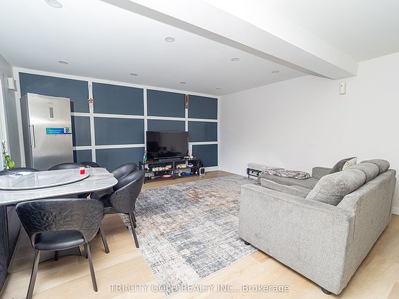 3rd image of 3 Holmstead Ct