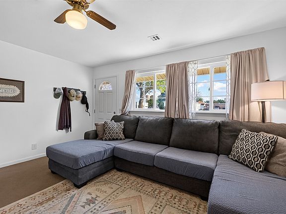 5th image of 102 W Lewis St