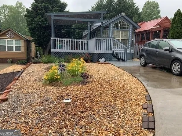 43 Wapiti Ln, Cleveland, GA 30528