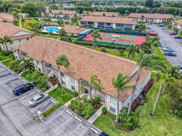 901 Pinecrest Circle #E, Jupiter, FL 33458