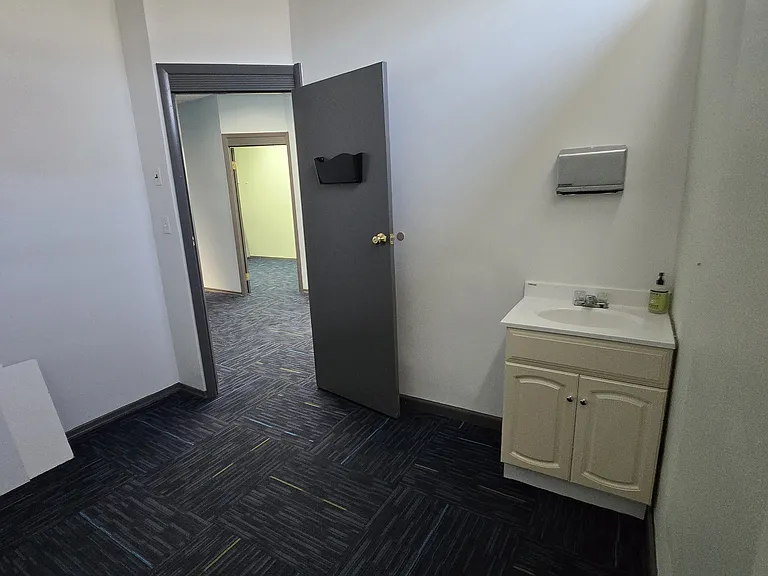 99 Grand Ave #2 — Photo 9