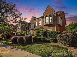 4670 Dabney Vigor Dr, Charlotte, NC 28209