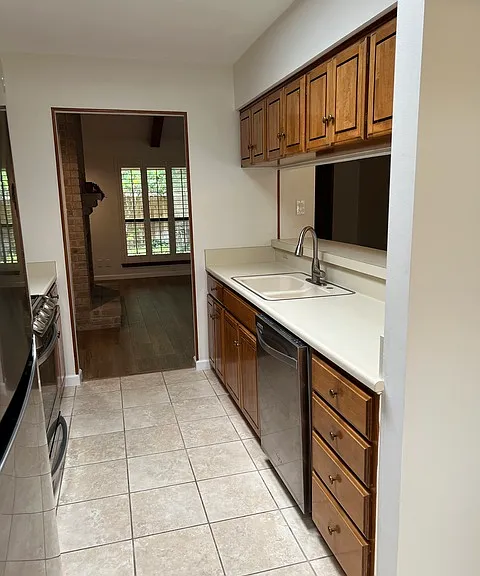4307 Shavano Woods St — Photo 18