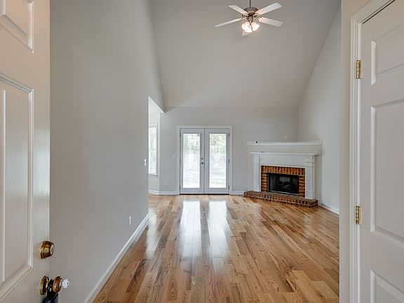 5th image of 1236 Annapolis Cir