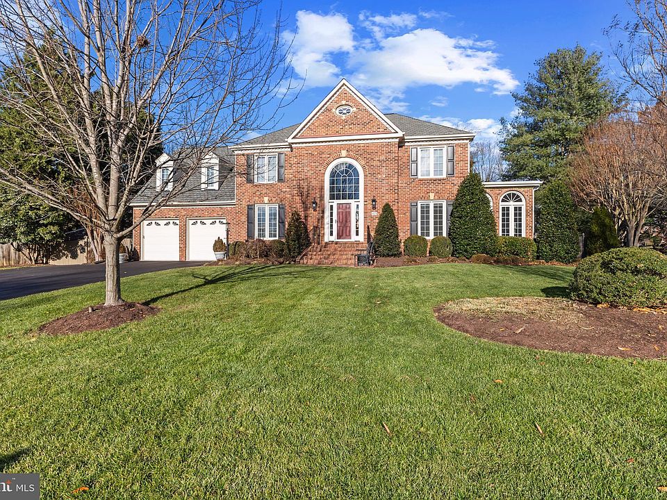 1st image of 2210 Traies Ct