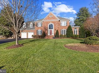 2210 Traies Ct, Alexandria, VA 22306