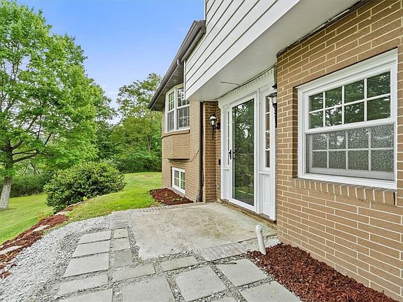 3rd image of 11137 Babcock Blvd