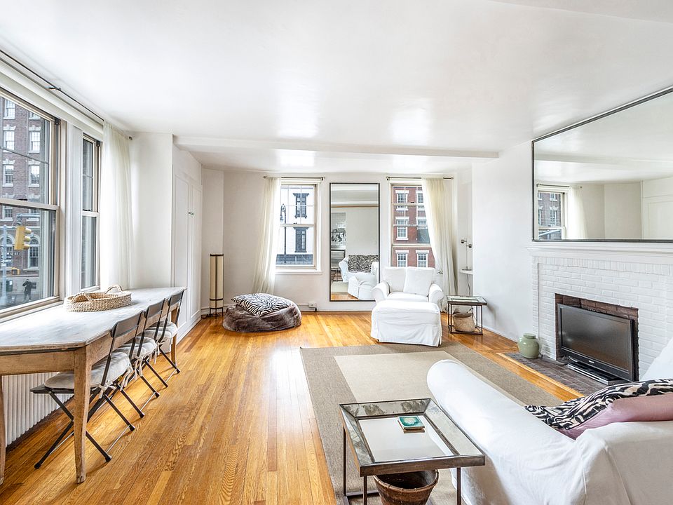 1st image of 299 W 12th St #D2