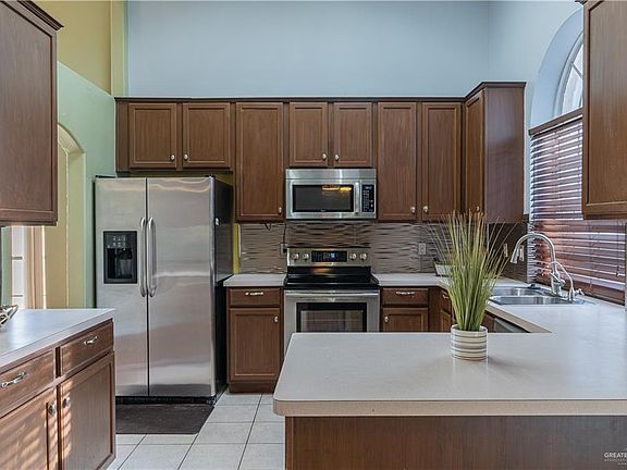 4th image of 3013 Mynah Ave