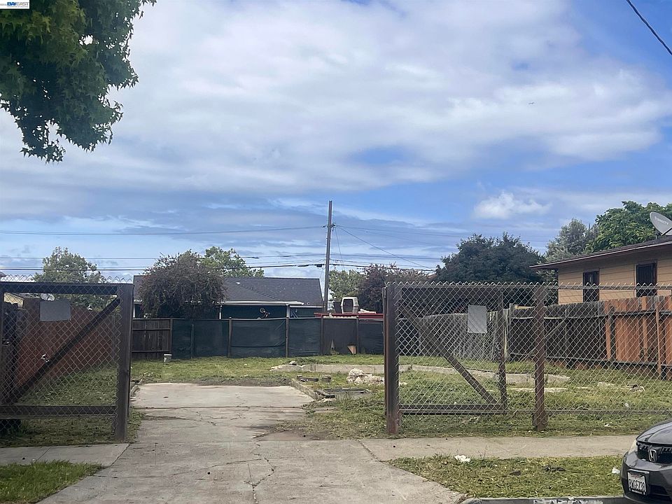 1st image of 1737 Esmond Ave