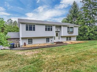 6 Emily Ln, Monroe, NY 10950