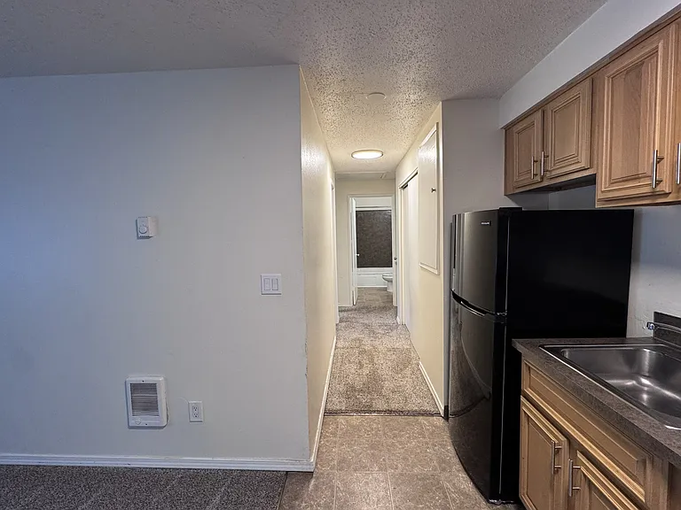 8630 SW Barbur Blvd #13 — Photo 6