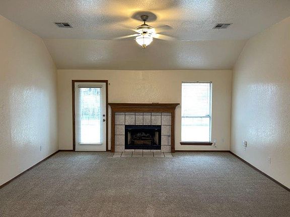 3rd image of 13012 Almond Dr