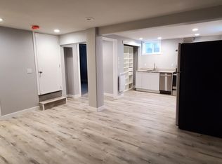 9423 21st Ave SW, Seattle, WA 98106