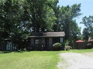 437 Miller Ave, Clarksville, IN 47129
