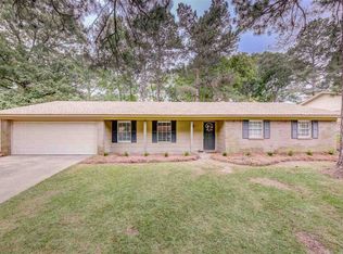 1210 Pineview Dr, Clinton, MS 39056