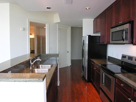 2nd image of 301 Virginia St Unit 1213