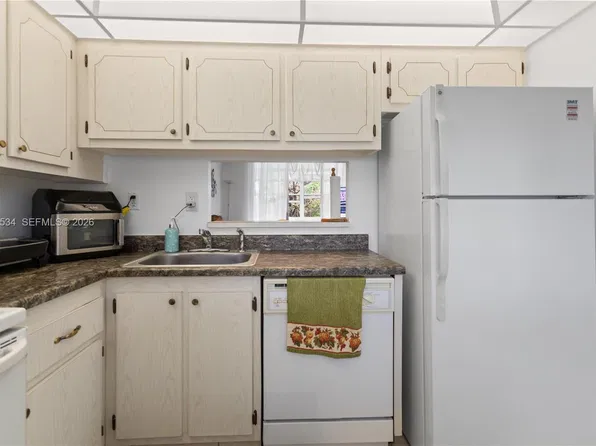 2998 NW 48th Ter APT 424, Fort Lauderdale, FL 33313