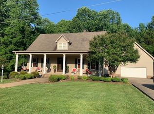 555 Scanfield Dr, Madisonville, KY 42431