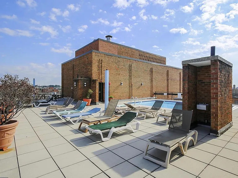 1718 P St NW #T19 — Photo 25