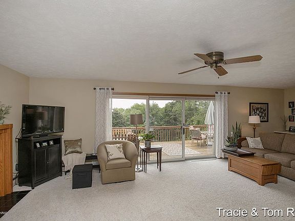 5th image of 5608 Skyhills Ct NE