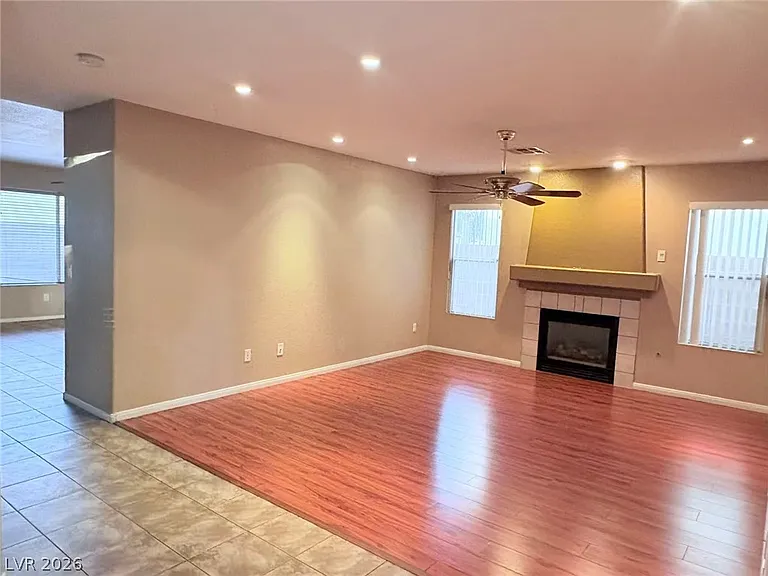 1304 Paraiso St — Photo 3