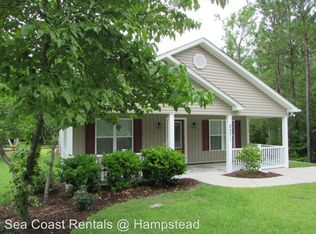 2571 Country Club Dr, Hampstead, NC 28443