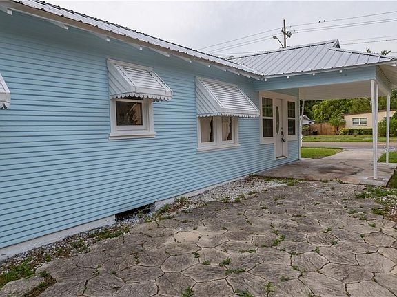 4th image of 2258 N Crystal Lake Dr