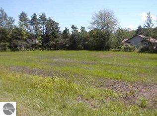 10471 Main St, Honor, MI 49640