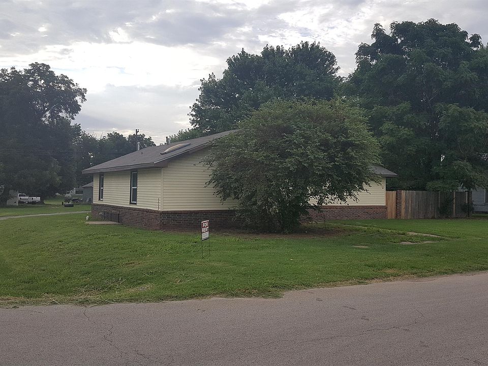 1st image of 512 N 10th St