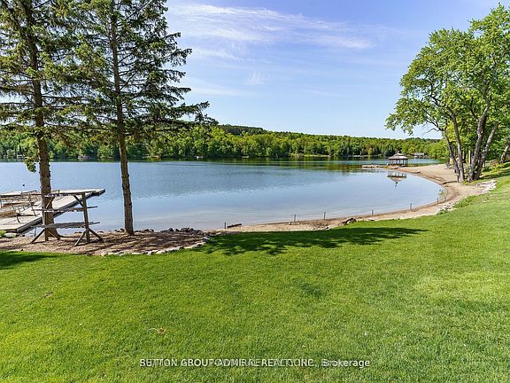 5th image of 25 Pen Lake Point Rd #425