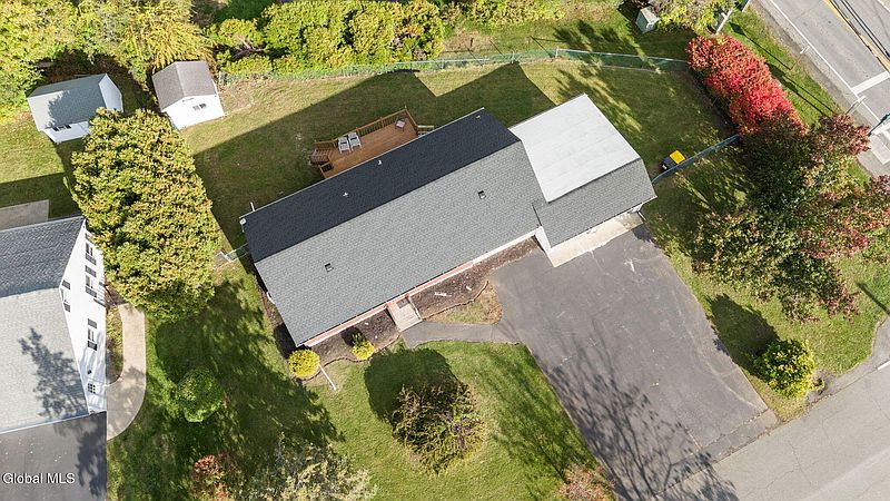 2nd image of 3 Longmeadow Drive