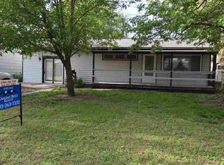 1222 NW 4th St, Abilene, KS 67410